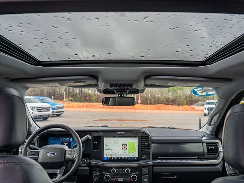 Certified 2025 Ford F250 Lariat w/ Black Appearance Package image 26