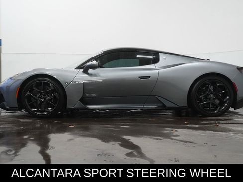 Used 2022 Maserati MC20 Coupe image 5