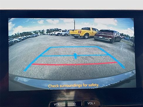 Used 2025 Toyota bZ4X FWD image 13