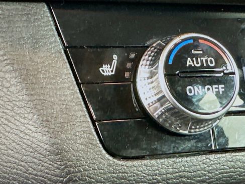 Used 2024 Mitsubishi Outlander SE image 26