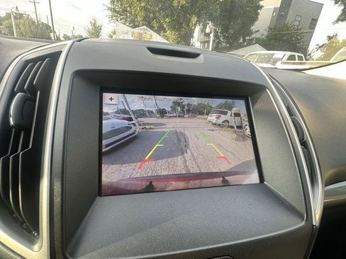 Used 2019 Ford Edge SEL w/ Equipment Group 201A FWD image 13