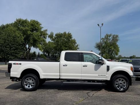 Used 2019 Ford F350 Lariat w/ Lariat Ultimate Package AWD/4WD image 3