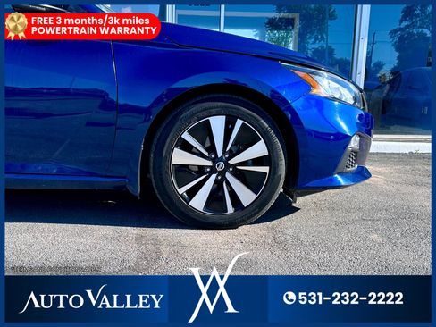 Used 2020 Nissan Altima 2.5 SR w/ Premium Package image 9