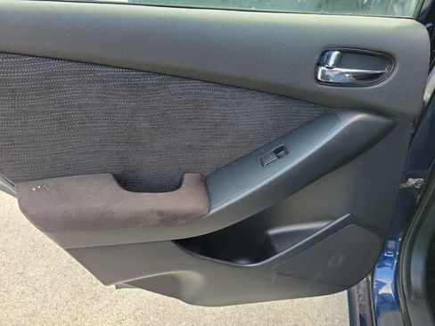 Used 2012 Nissan Altima 2.5 S FWD image 9
