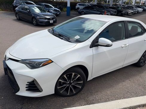 Used 2019 Toyota Corolla SE w/ Protection Package FWD image 2