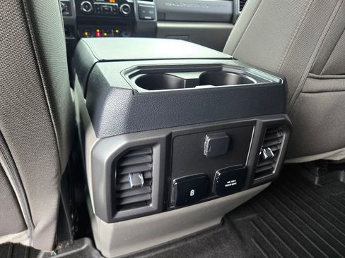 Used 2022 Ford F250 XLT w/ XLT Premium Package image 27