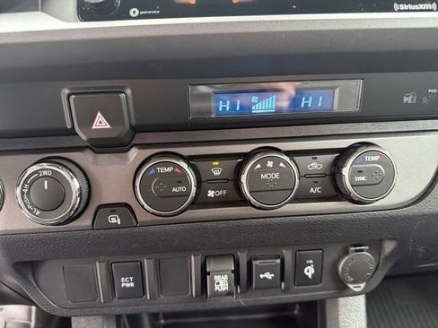 Used 2023 Toyota Tacoma TRD Off-Road image 20