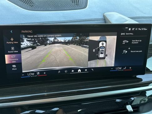 Used 2024 BMW X5 xDrive50e image 16