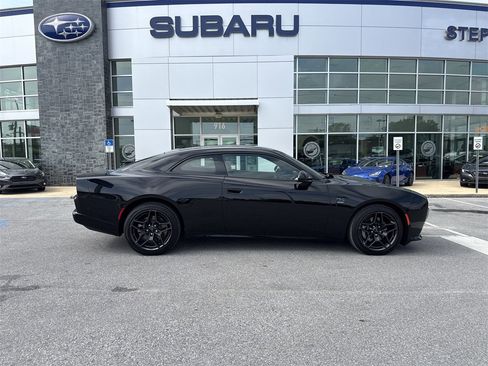 Used 2024 Dodge Charger R/T w/ Plus Group image 9