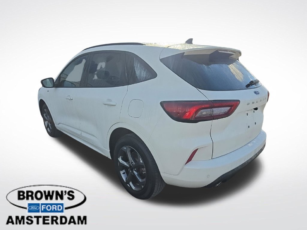 Used 2024 Ford Escape ST-Line w/ Tech Pack #1 AWD/4WD image 7