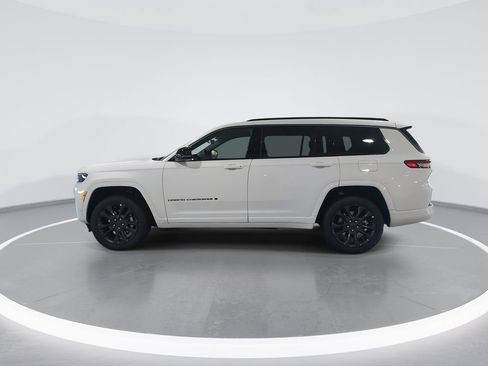 New 2026 Jeep Grand Cherokee L Limited AWD/4WD image 5