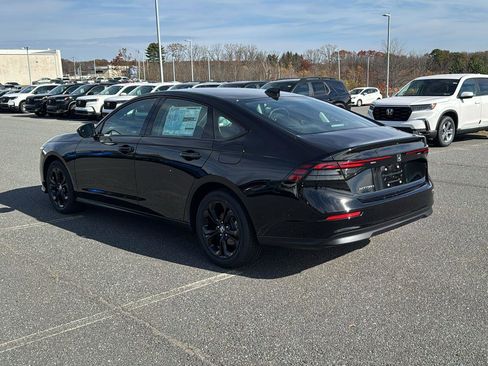 New 2025 Honda Accord SE image 8