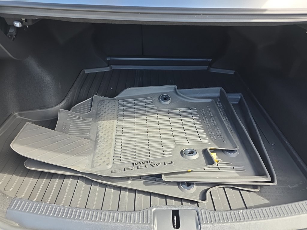 Certified 2026 Toyota Crown AWD/4WD image 15