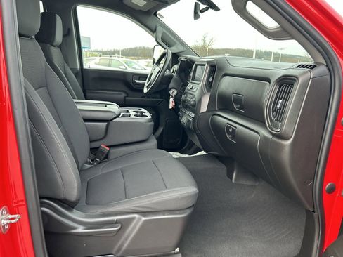 Used 2022 Chevrolet Silverado 2500 Custom w/ Custom Value Package image 15