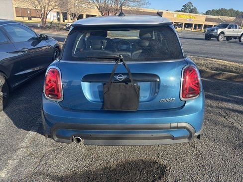 Used 2024 MINI Cooper 2-Door Hardtop image 8