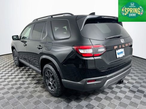 New 2026 Honda Pilot TrailSport image 4