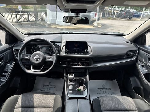 Used 2024 Nissan Rogue SV FWD image 17
