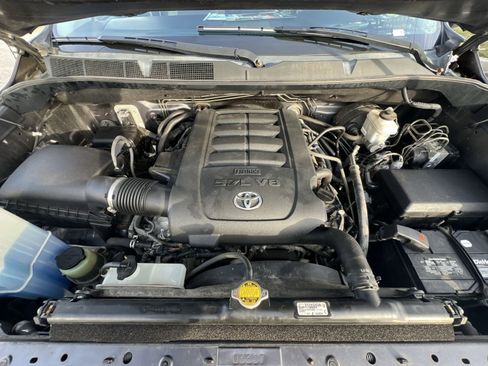 Used 2015 Toyota Tundra SR5 image 24