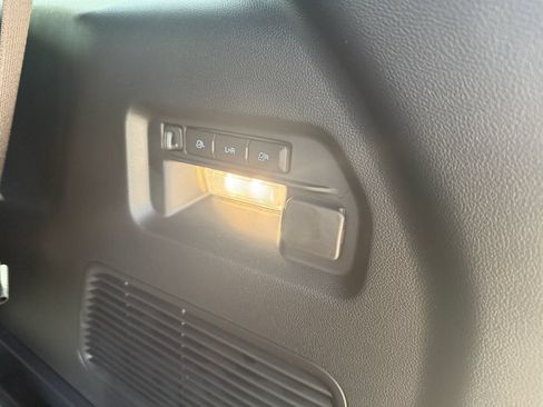 Used 2025 Ford Explorer ST AWD/4WD image 12