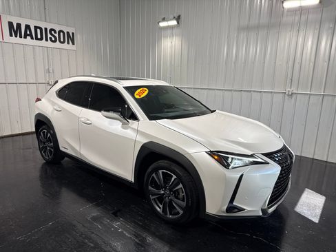 Used 2020 Lexus UX 250h w/ Premium Package AWD/4WD image 6