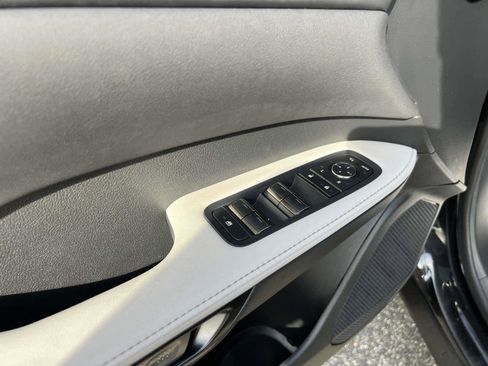 Used 2023 Lexus RX 350 Premium image 17