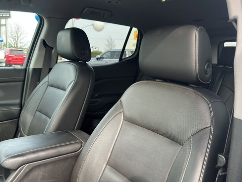 Used 2019 GMC Acadia SLT image 14
