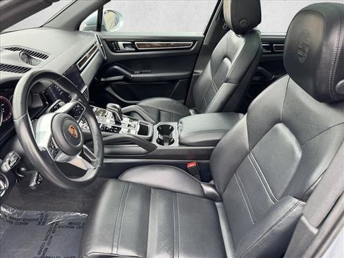 Used 2020 Porsche Cayenne AWD/4WD image 10