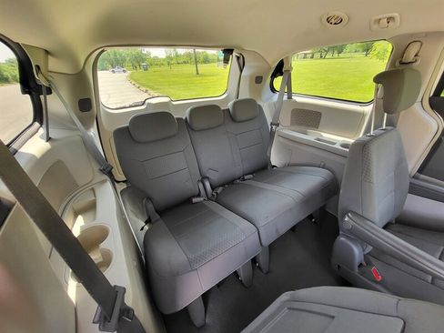 Used 2010 Chrysler Town & Country LX w/ Entertainment Group #1 FWD image 16