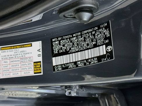 Used 2025 Toyota Corolla LE w/ LE Premium Package FWD image 30