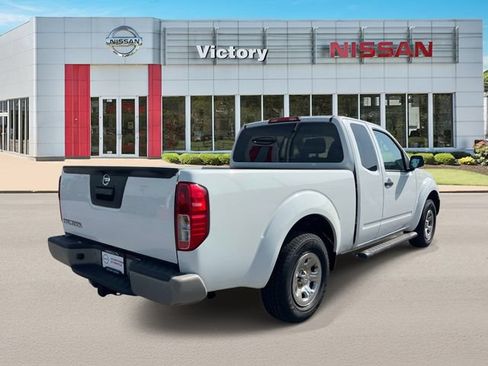 Used 2019 Nissan Frontier S RWD image 3