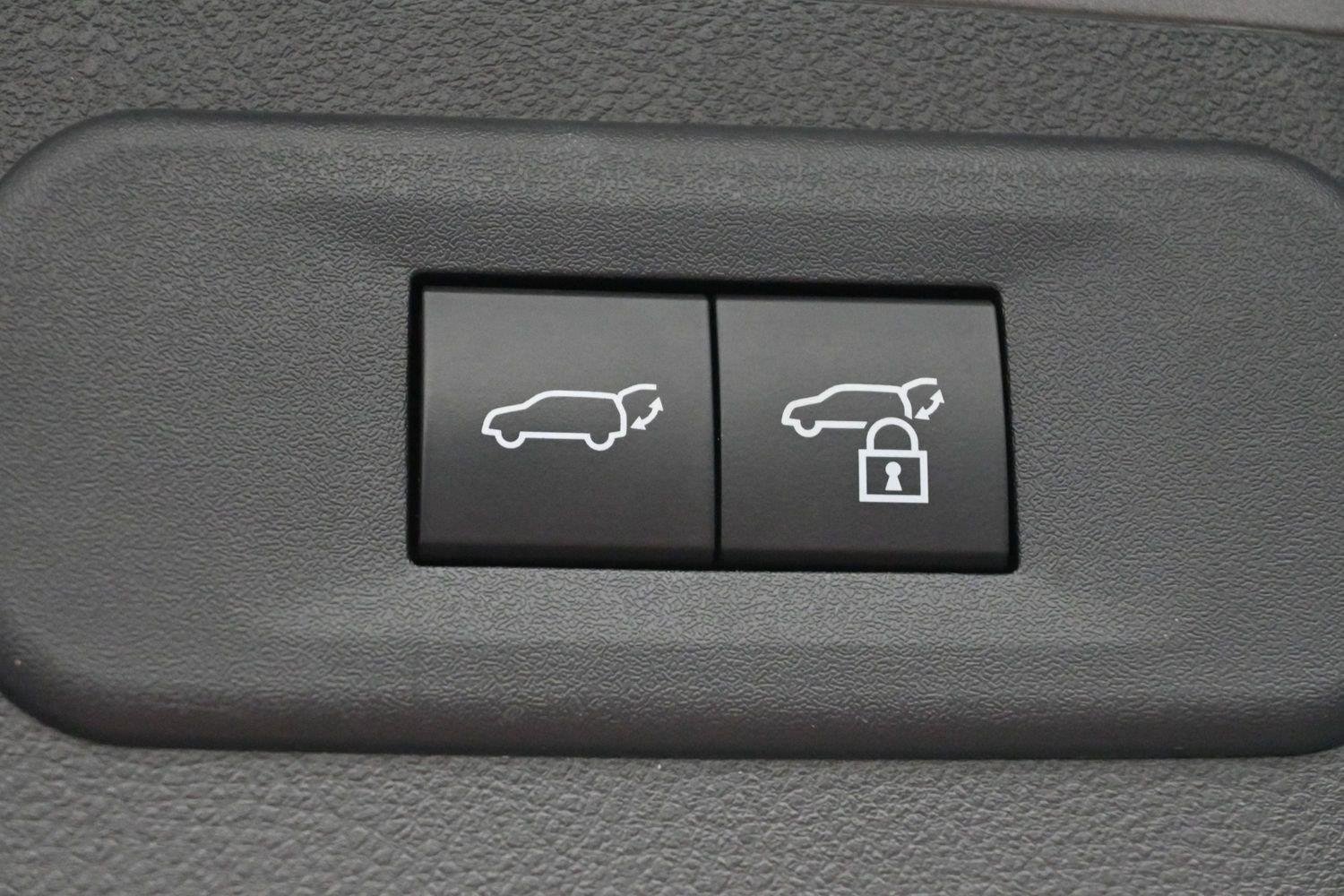 Used 2022 Lexus NX 250 FWD w/ Towing Package (2000 Lbs) image 10