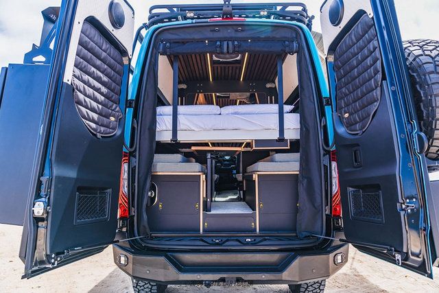 Used 2024 Mercedes-Benz Sprinter 2500 image 69