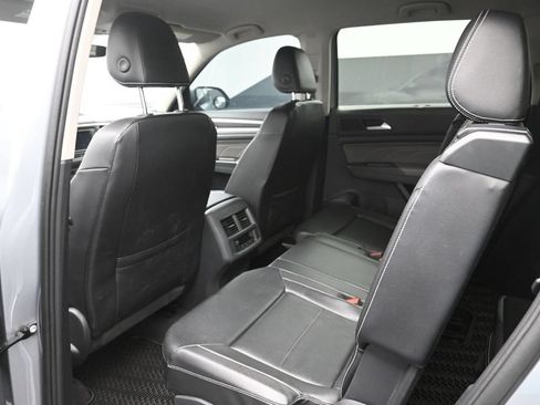 Used 2022 Volkswagen Atlas SE AWD/4WD image 2