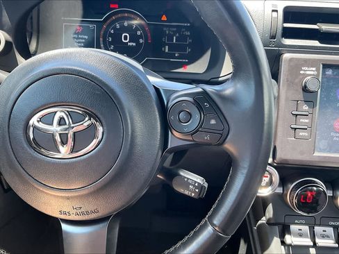 Used 2025 Toyota GR86 w/ ALL Weather Mat Package (TMS) RWD image 24