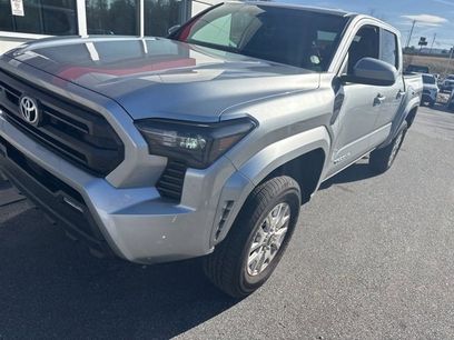 Used 2025 Toyota Tacoma SR5