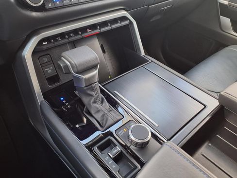 Certified 2025 Toyota Sequoia Platinum AWD/4WD image 25