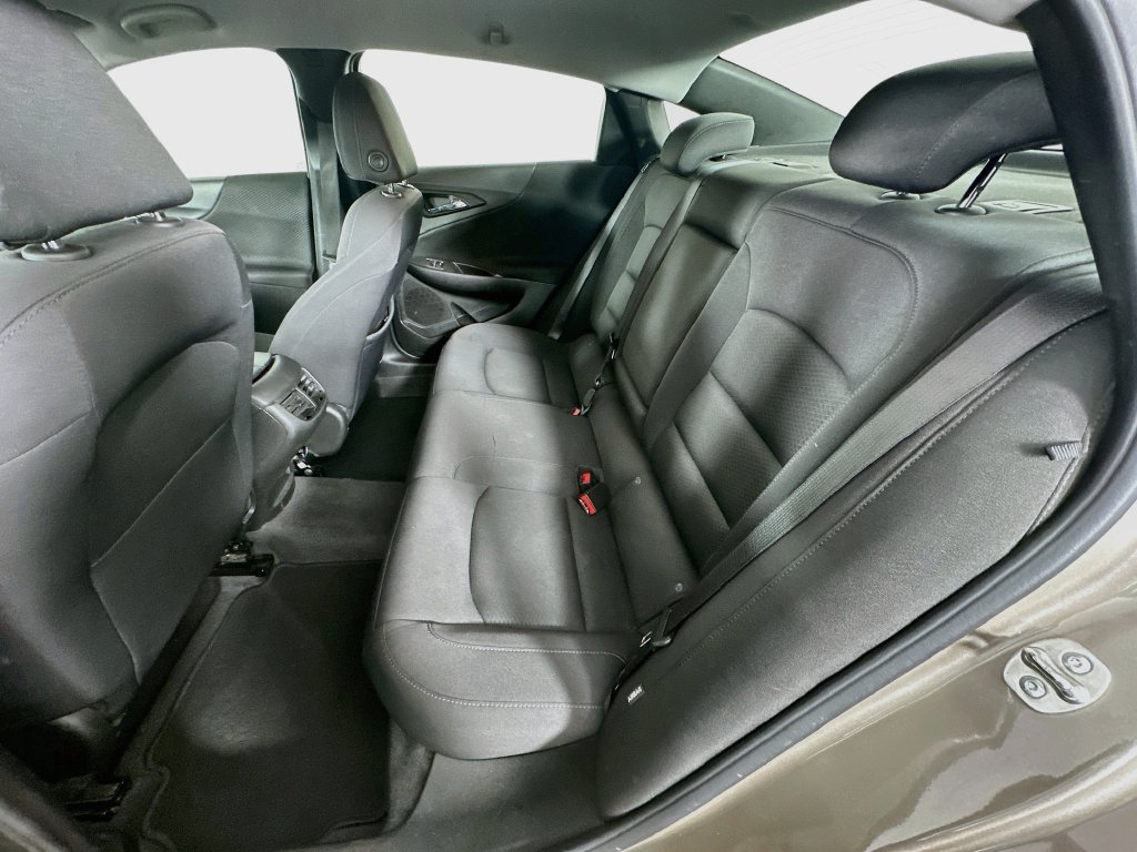Used 2024 Chevrolet Malibu LT FWD image 31