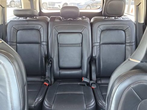Certified 2020 Lincoln Aviator Reserve w/ Equipment Group 202A AWD/4WD image 18