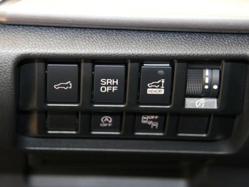 Used 2023 Subaru Forester Premium AWD/4WD image 32