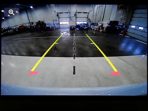 Used 2025 Jeep Compass Limited image 18