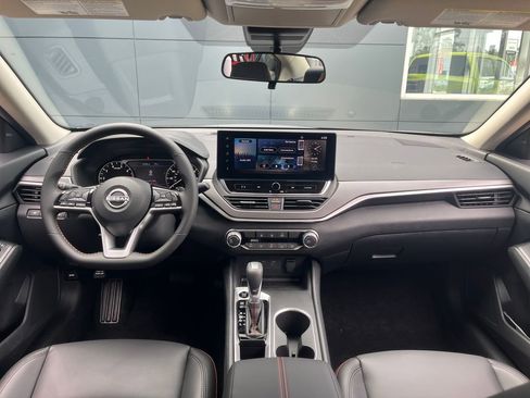 New 2026 Nissan Altima 2.5 SR FWD image 12