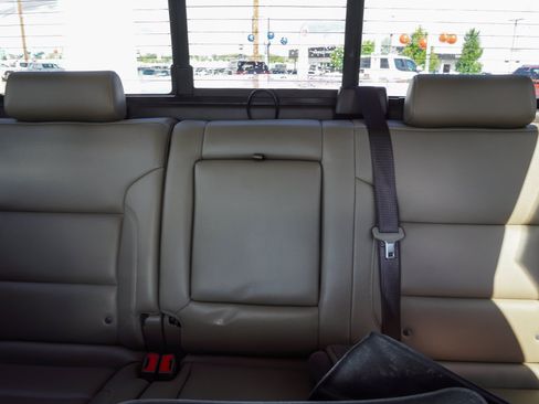 Used 2018 GMC Sierra 1500 SLT AWD/4WD image 23