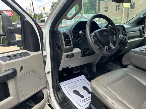 Used 2017 Ford F350 XL AWD/4WD image 10