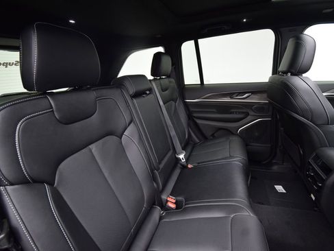 New 2026 Jeep Grand Cherokee Limited image 20