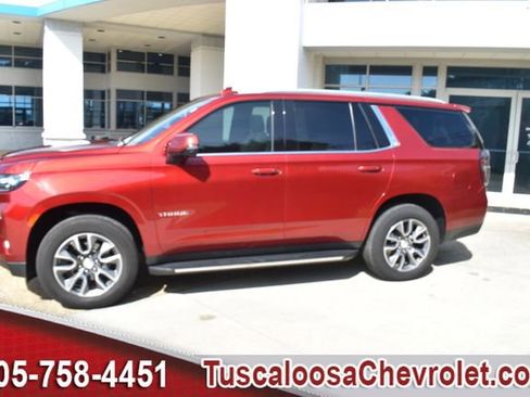 Used 2021 Chevrolet Tahoe LT w/ LT Signature Package RWD image 6