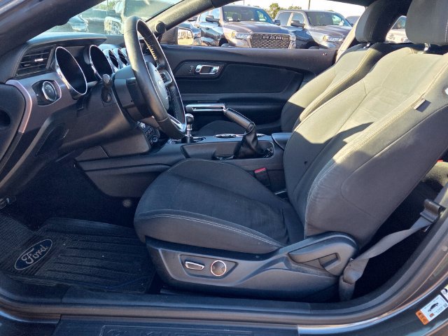 Used 2015 Ford Mustang GT RWD image 5
