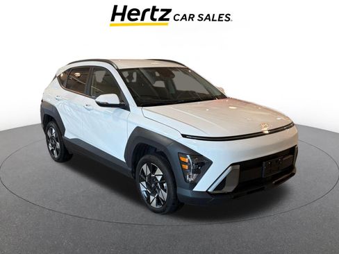 Used 2025 Hyundai Kona SEL image 1