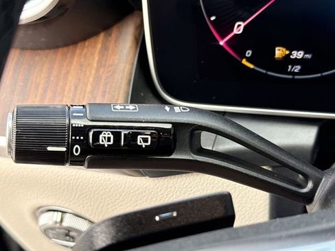 New 2025 Mercedes-Benz GLC 300 4MATIC image 15