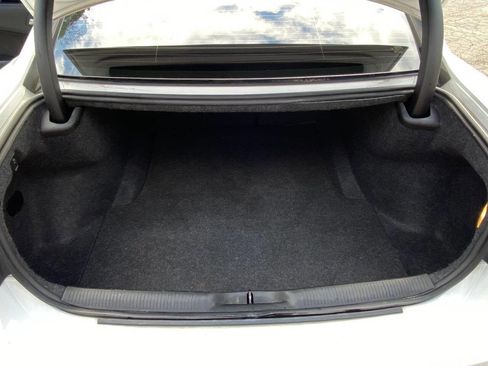 Used 2019 Dodge Charger SXT w/ Blacktop Package image 44