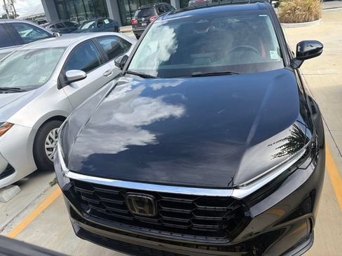 Certified 2024 Honda CR-V EX image 3